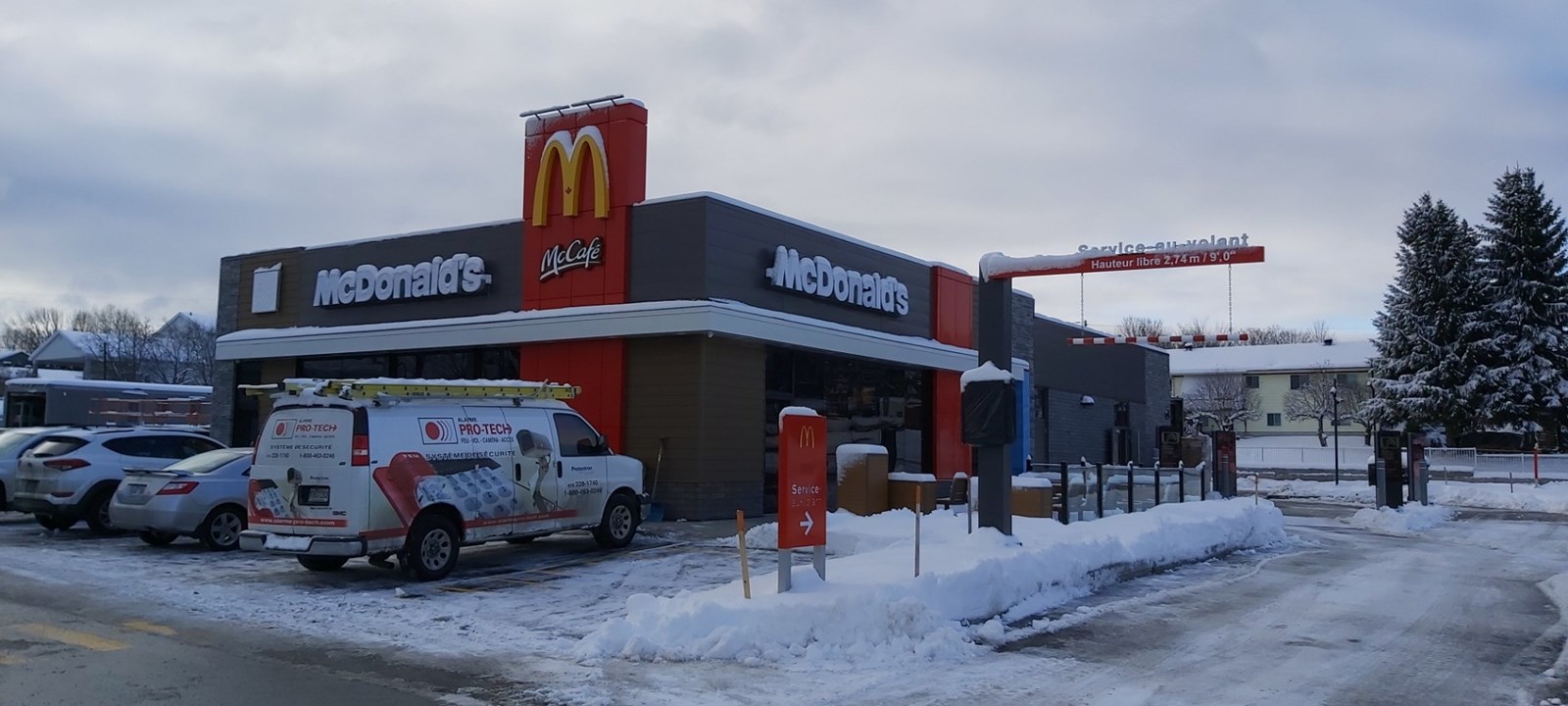 Le restaurant McDonald's de l'Ouest est officiellement ouvert