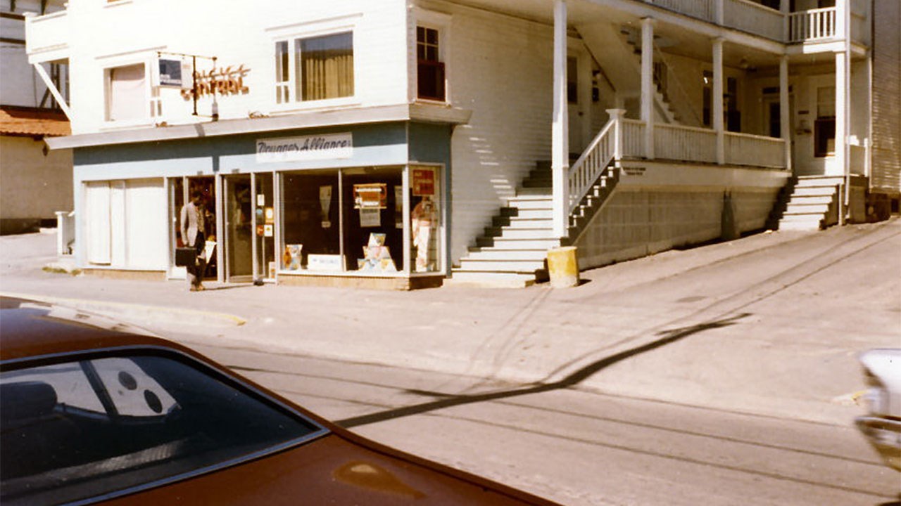LA BOUTIQUE ANDRÉA THIBAUDEAU