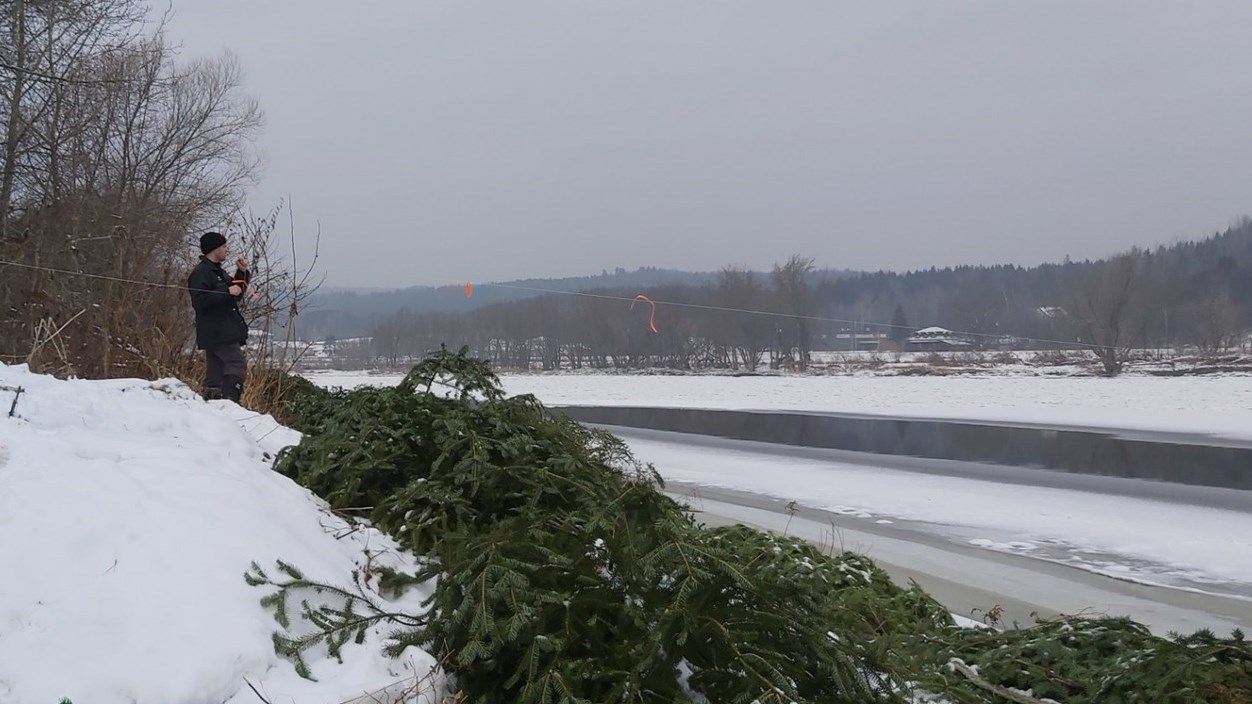 Beauceville: les estacades installées sous la supervision du maire Veilleux
