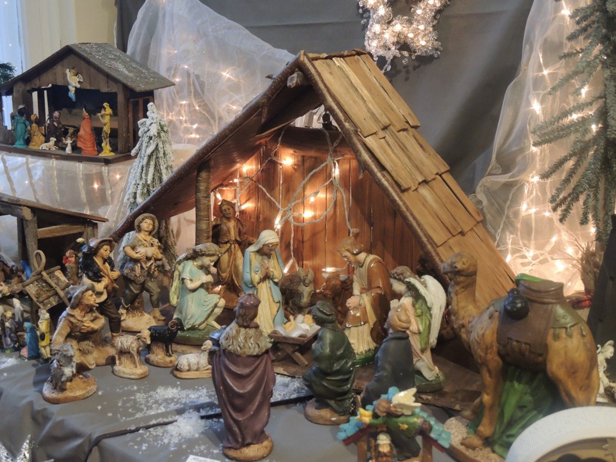Les crèches de Noël, plus qu'une passion pour Hélène Paquet et Martial Drouin