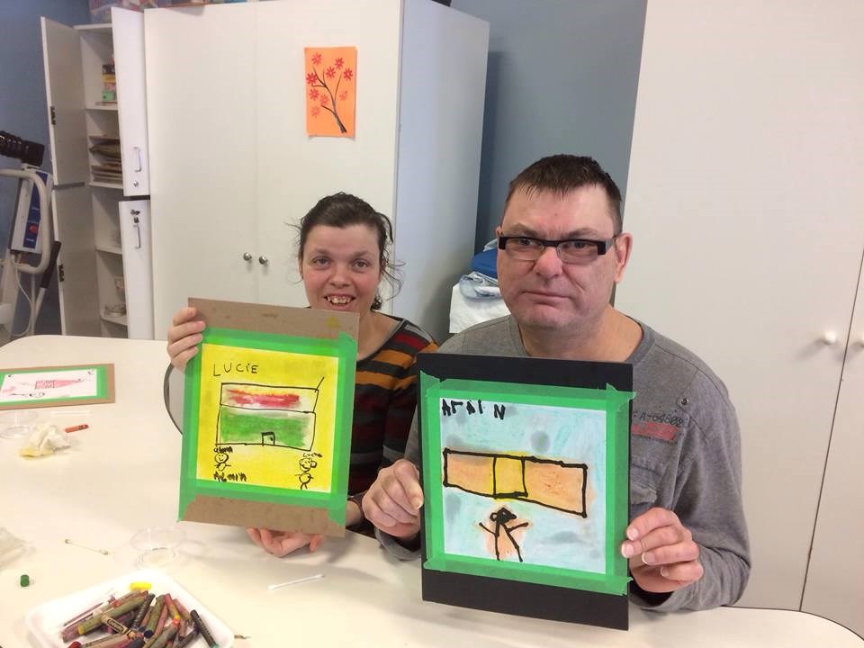Les membres de l'AIS s'expriment avec l'art