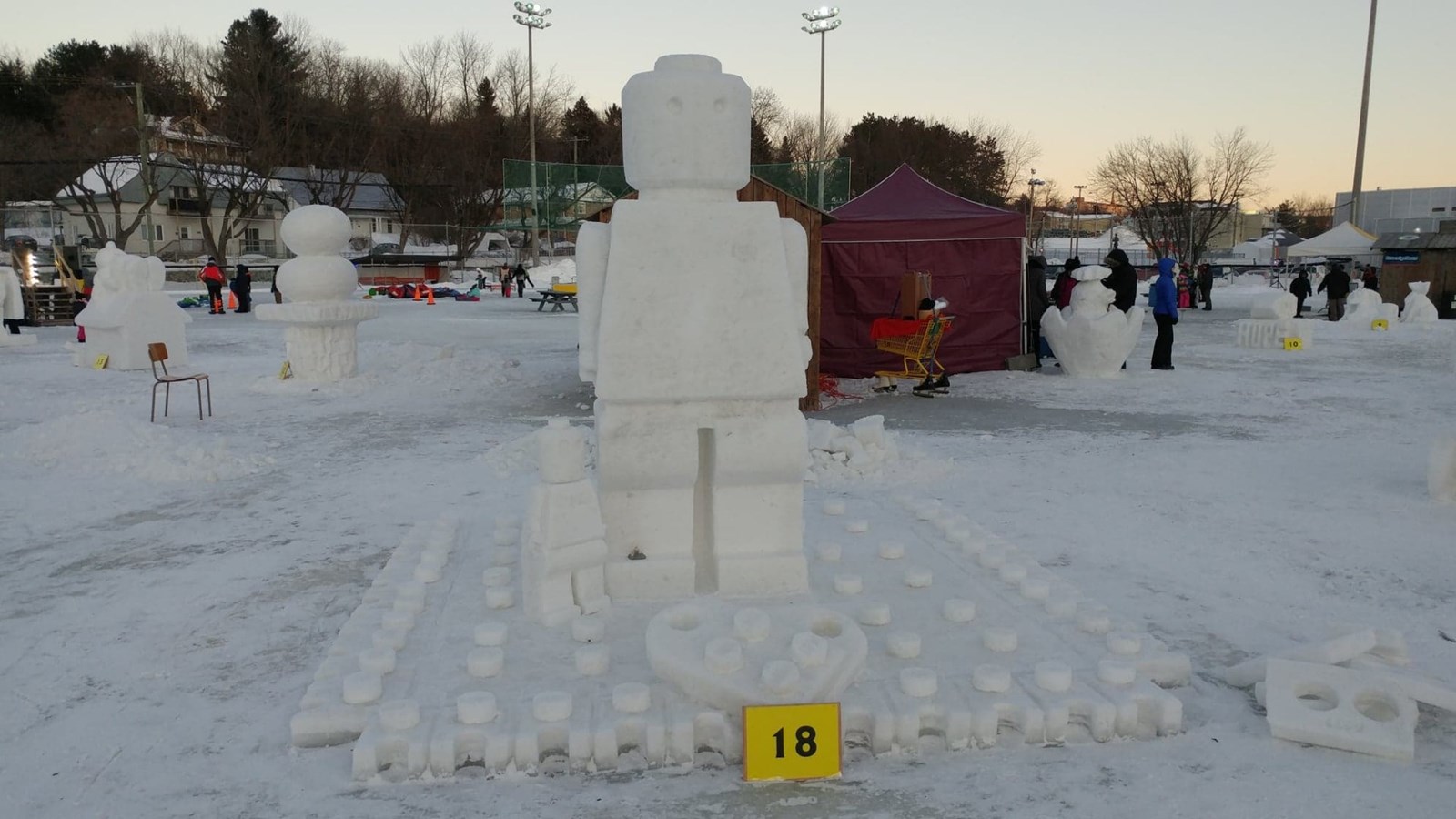 20e Festival de sculptures sur neige : les sculpteurs ont rivalisé d'imagination