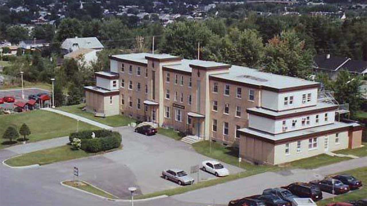 LE PAVILLON MARIA DE L'HÔPITAL DE SAINT-GEORGES