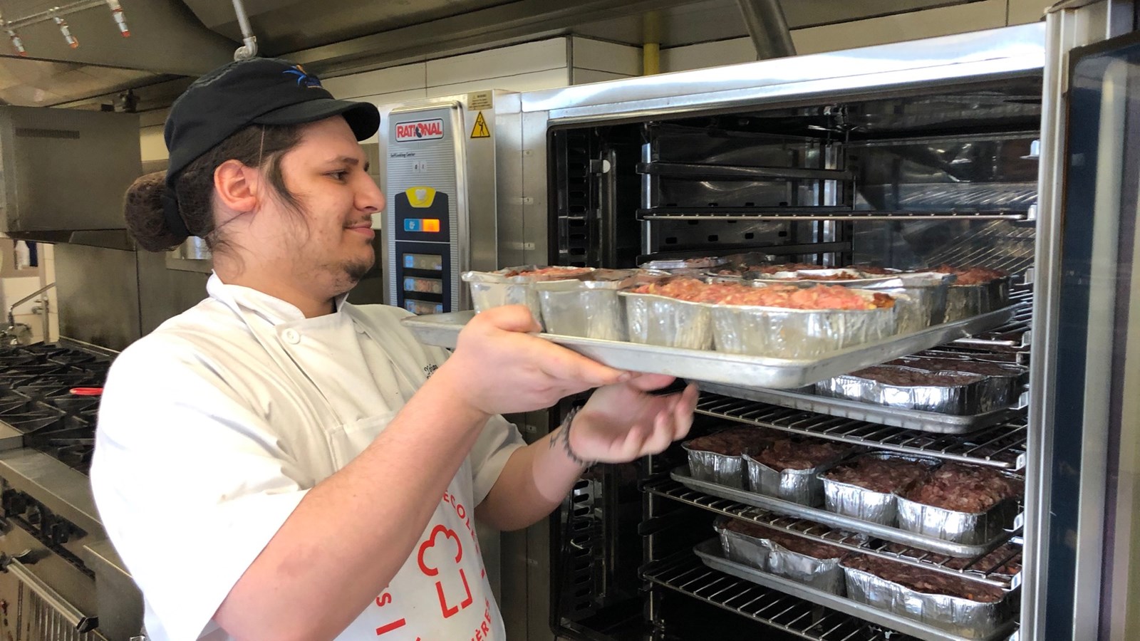 Le DEP en cuisine remet 2000 repas à Moisson Beauce