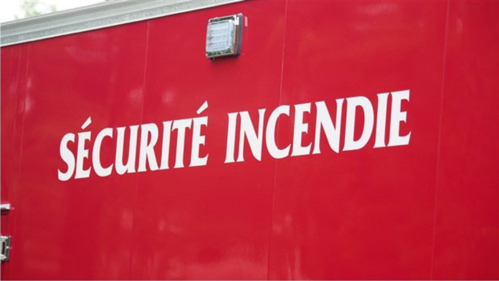 Les pompiers de Saint-Benoît interviennent dans un incendie à Lac-Poulin