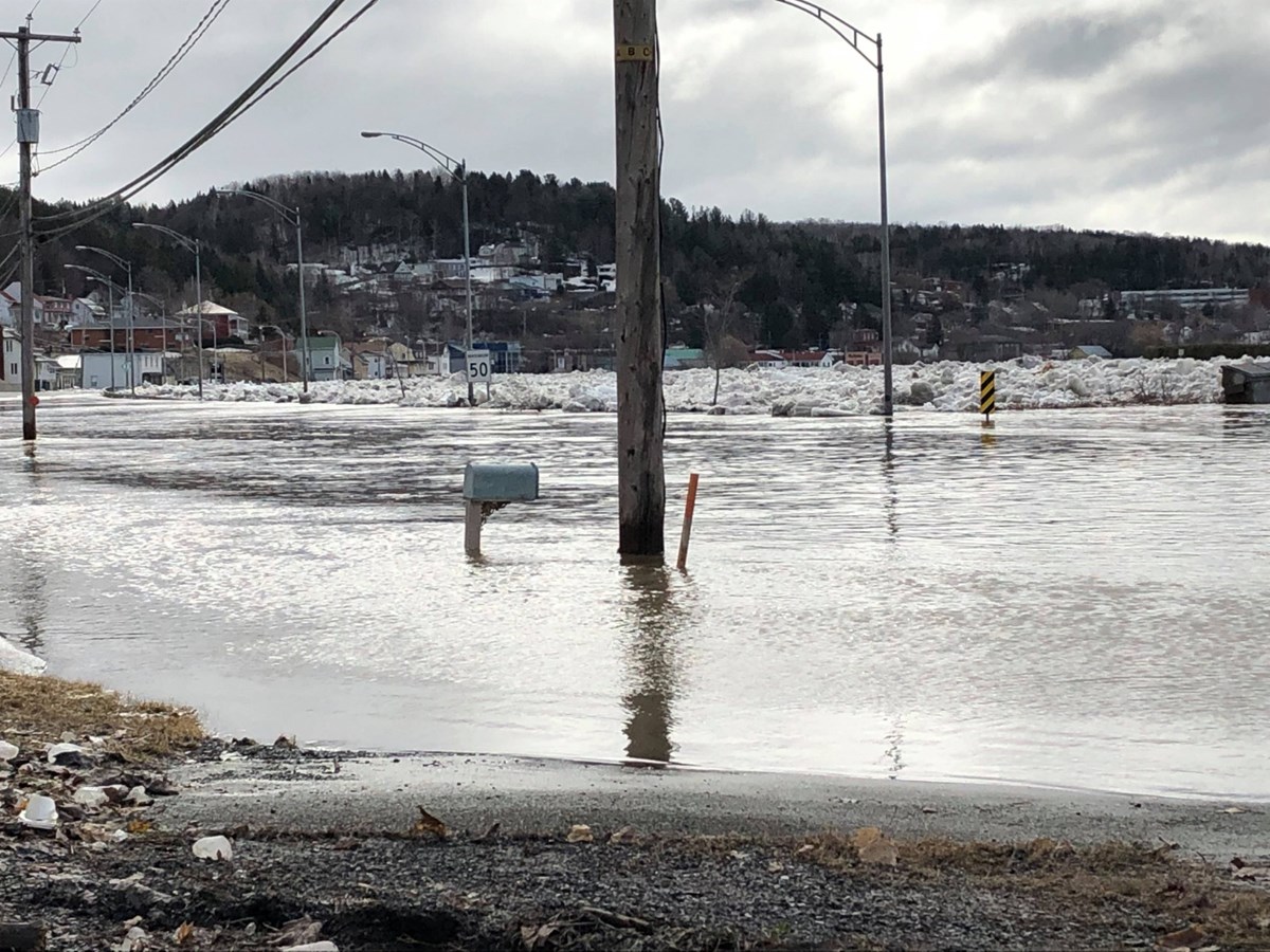 Inondations à Beauceville : la situation ressemble à 1957 selon un sinistré