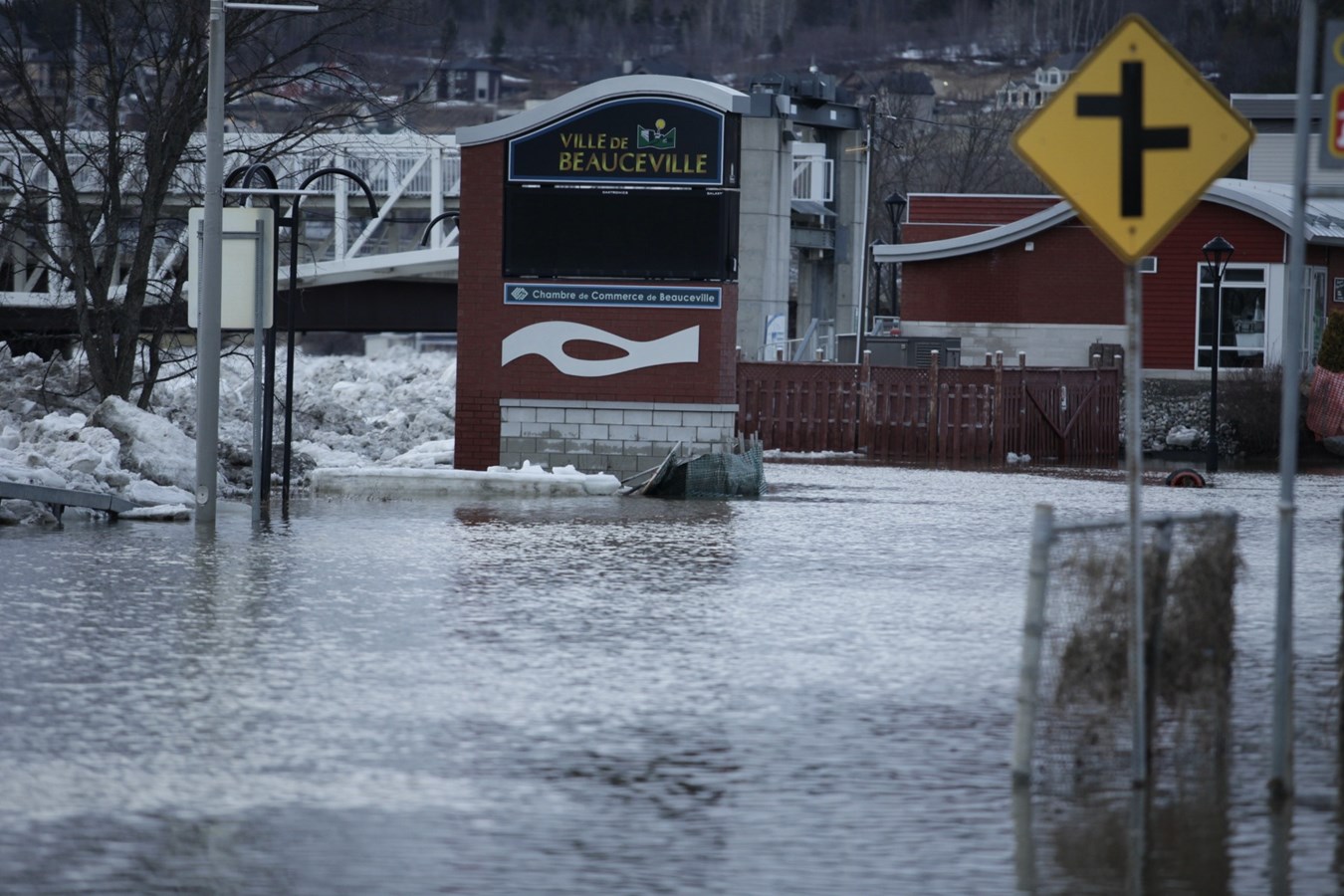 Inondation à Beauceville : images des rues à 19 h