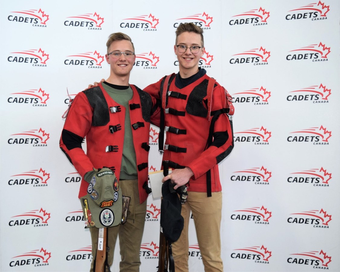 Jean-Christophe Voyer (à gauche) avec son frère Charles-Antoine qui participait aussi à la compétition.