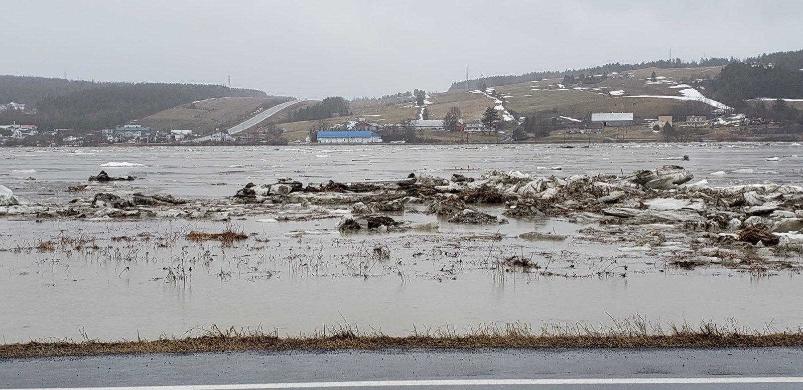 Inondations : coupures d’électricité à Beauceville