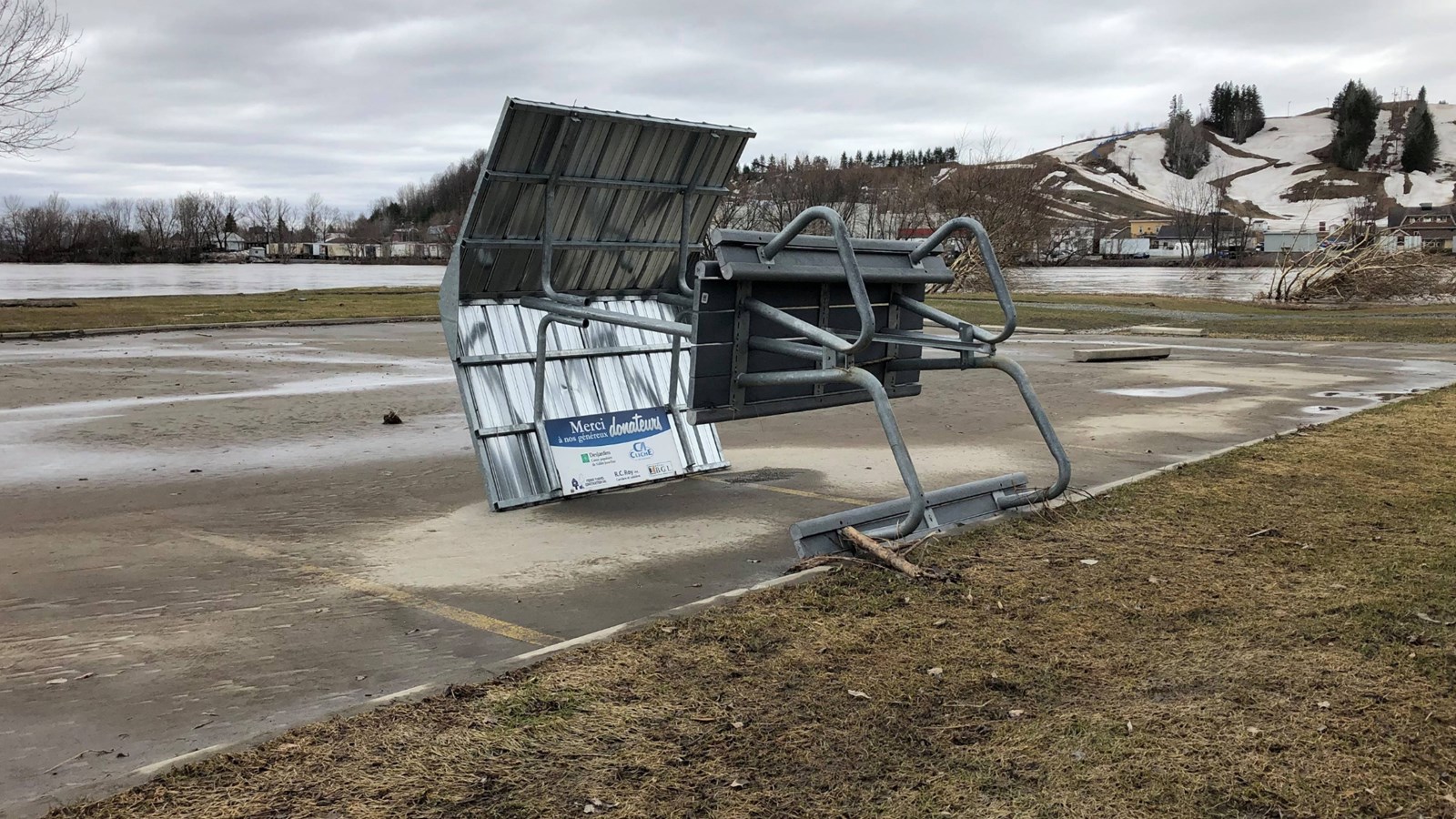 Inondations printanières : Vallée-Jonction constate les dégâts