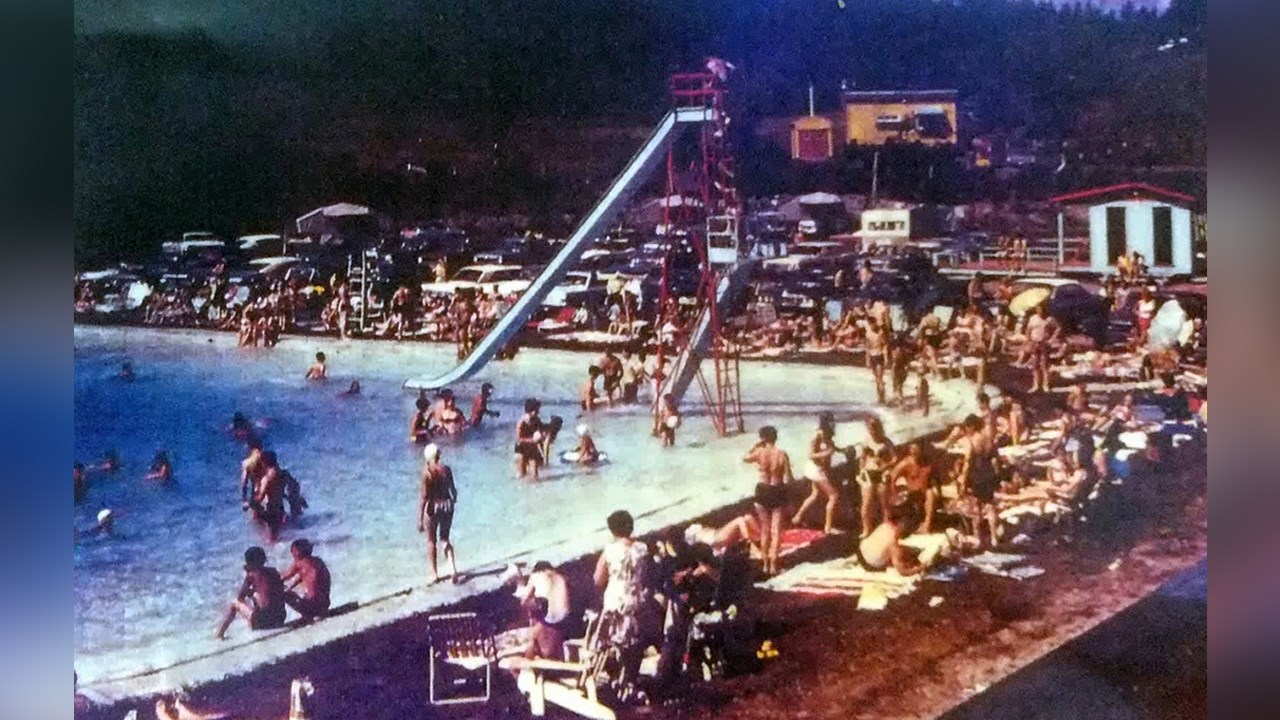 Normand DeLessard présente des souvenirs du camping de la Calway de St-Joseph de Beauce.