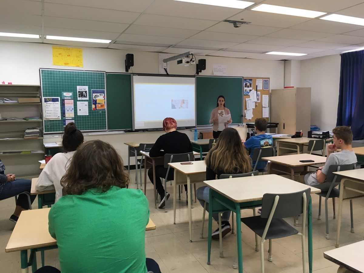 330 étudiants explorent différentes professions lors d'une journée-carrière