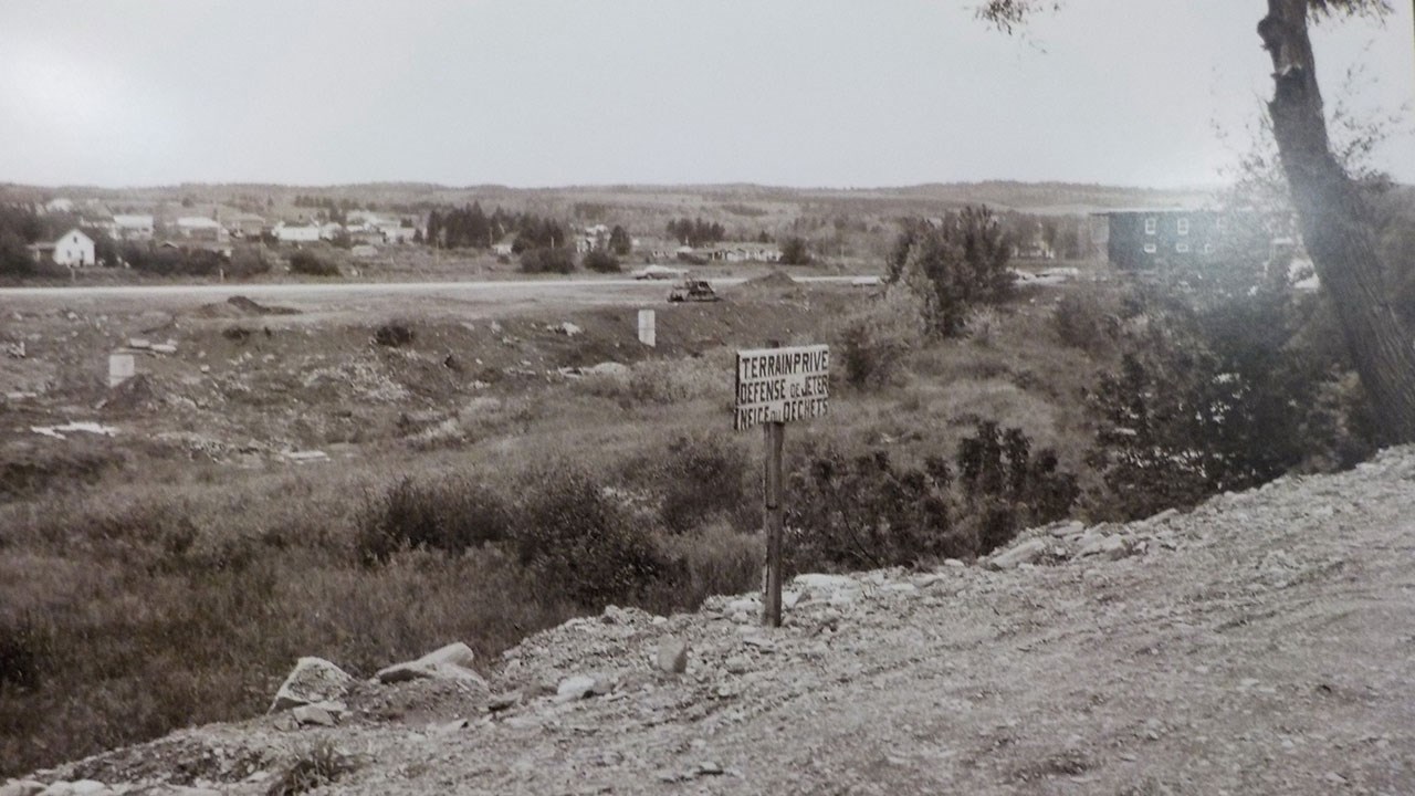 ENLÈVEMENT DE L' ILE GILBERT ET EXHAUSSEMENT DE L'ILE GIROUX