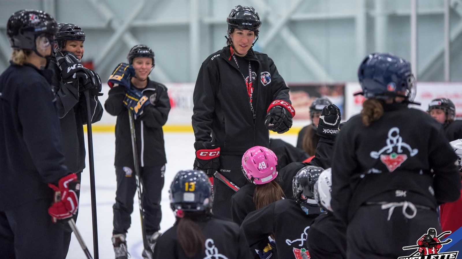 Marie-Philip Poulin et Caroline Ouellette animeront un camp d'entraînement à Beauceville