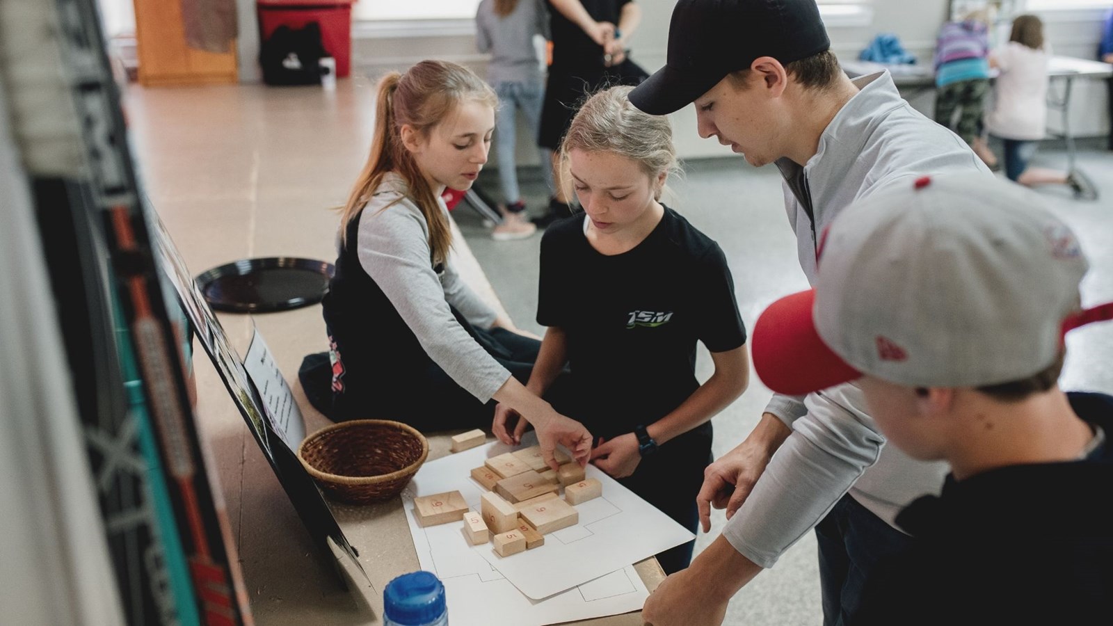 Yanni Gourde, nouvel ambassadeur du Programmes Jeunes Leaders