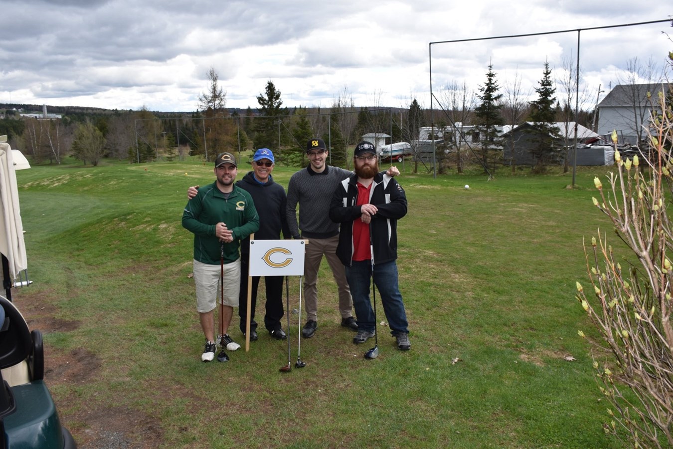 Près de 100 golfeurs prennent part au Tournoi de golf annuel des Condors