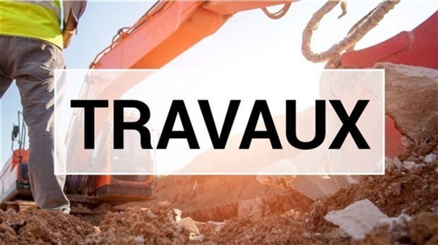 Travaux d'asphaltage sur la Route 112 à Vallée-Jonction