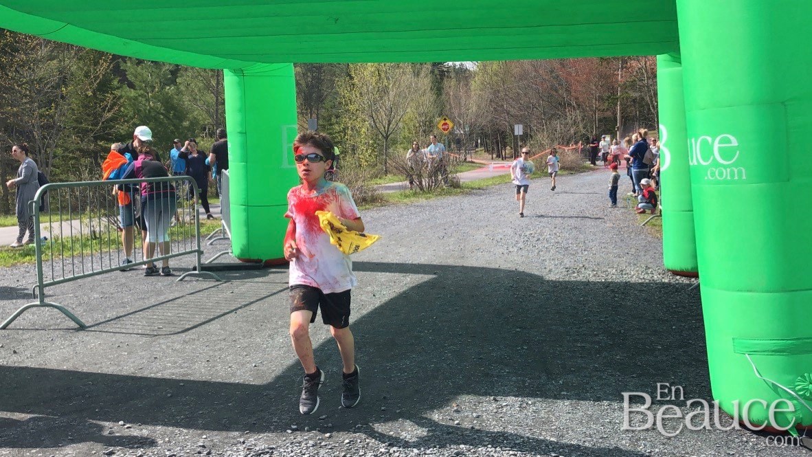 500 coureurs ont participé à la Course colorée