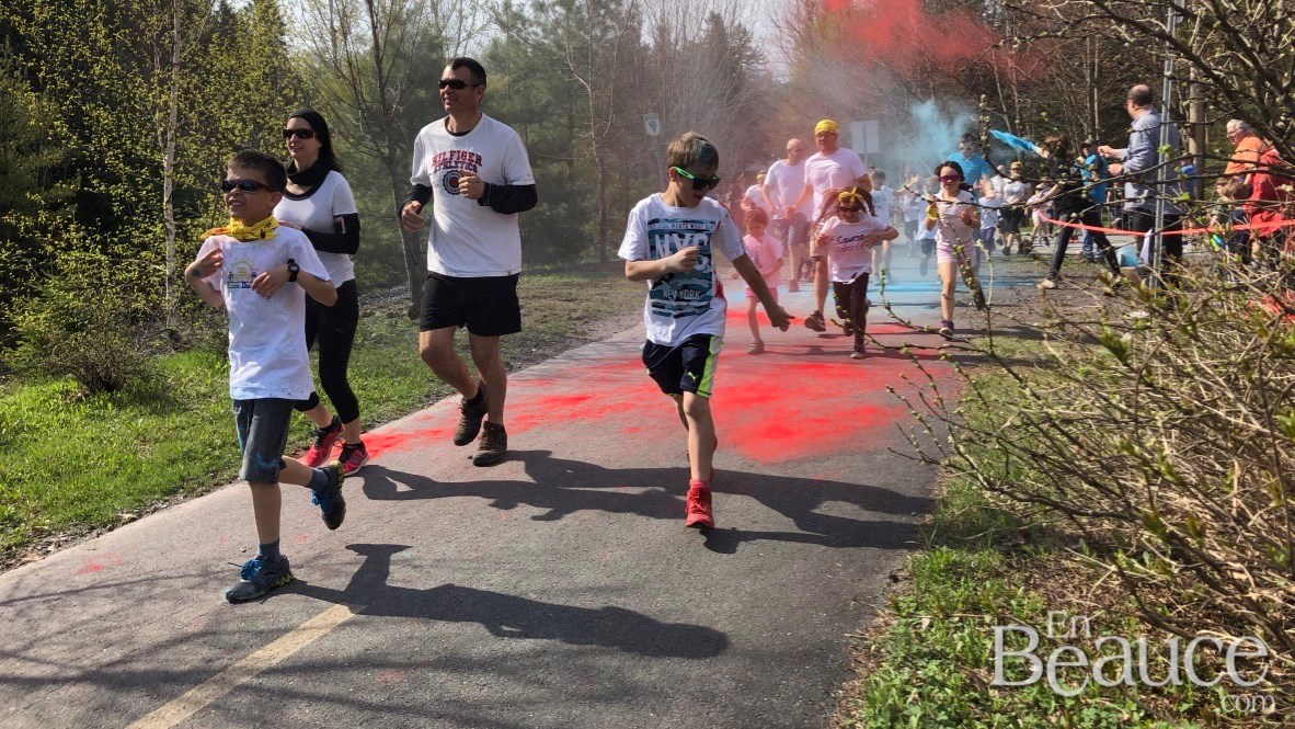 500 coureurs ont participé à la Course colorée