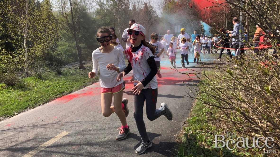 500 coureurs ont participé à la Course colorée