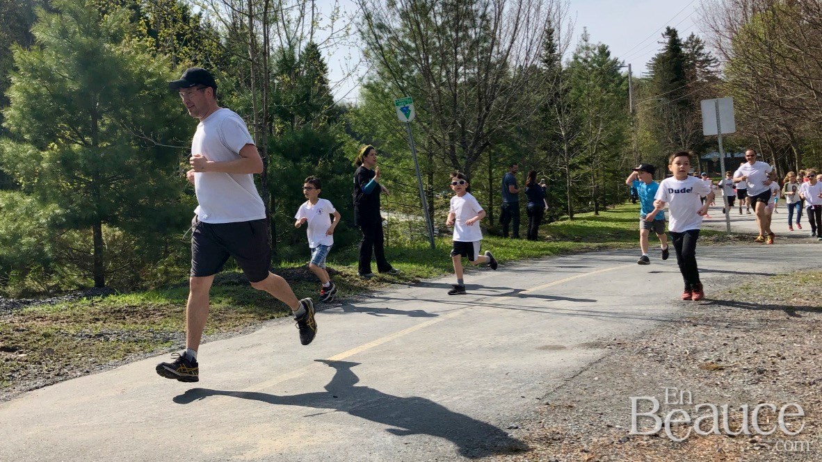 500 coureurs ont participé à la Course colorée