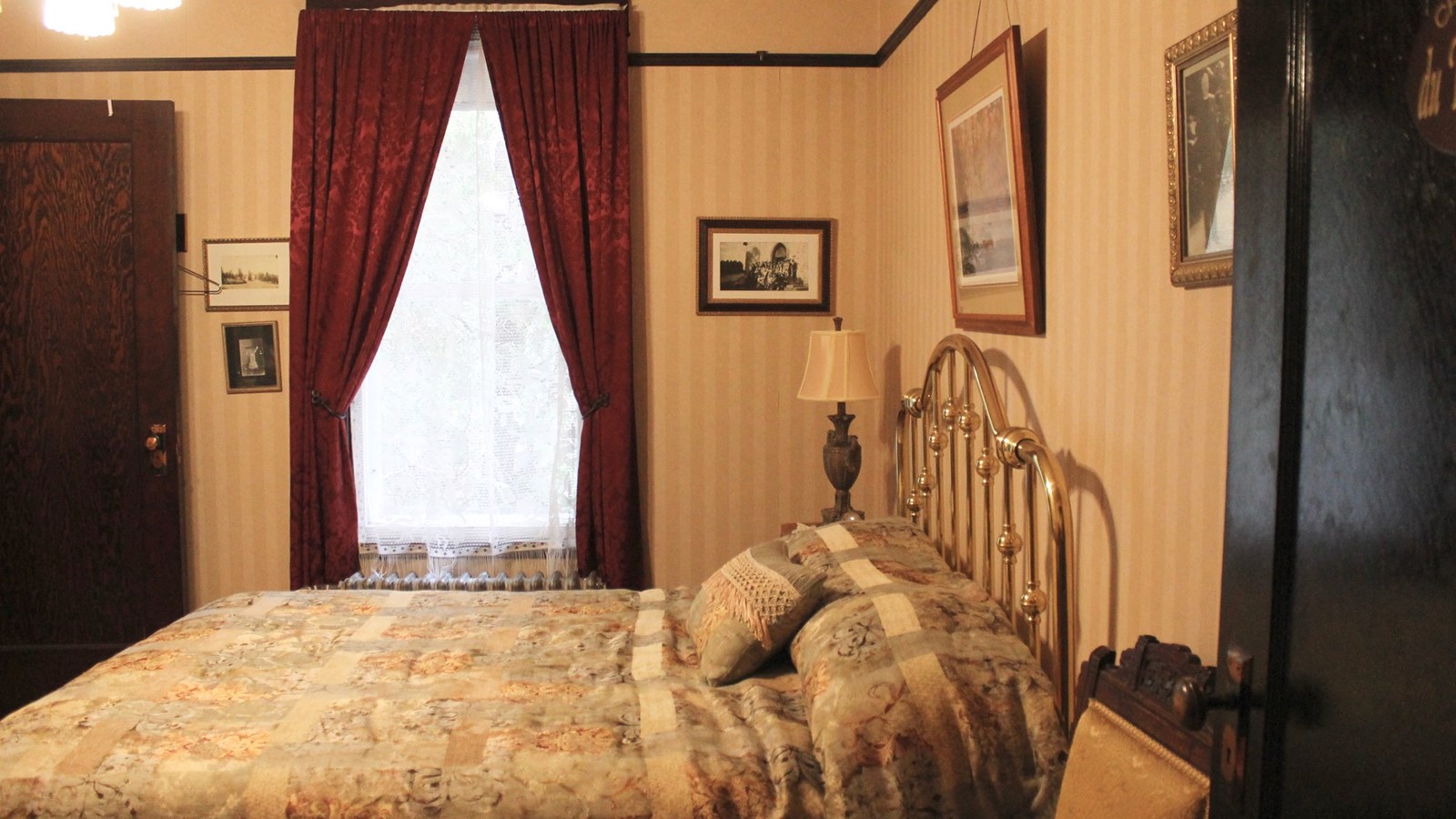 L'une des chambre de l'auberge.