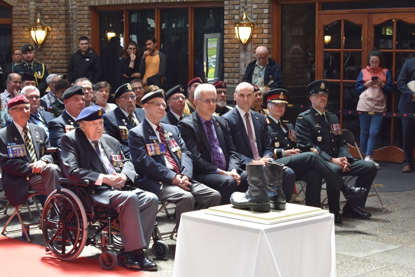 Le Régiment de la Chaudière participe aux commémorations soulignant le jour J