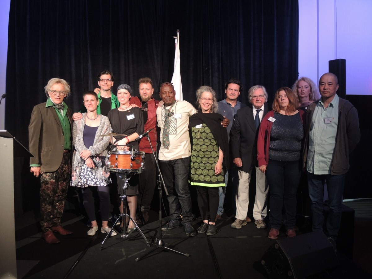 Joseph-Richard Veilleux et les artistes de l'édition 2019 du Symposium international de sculpture