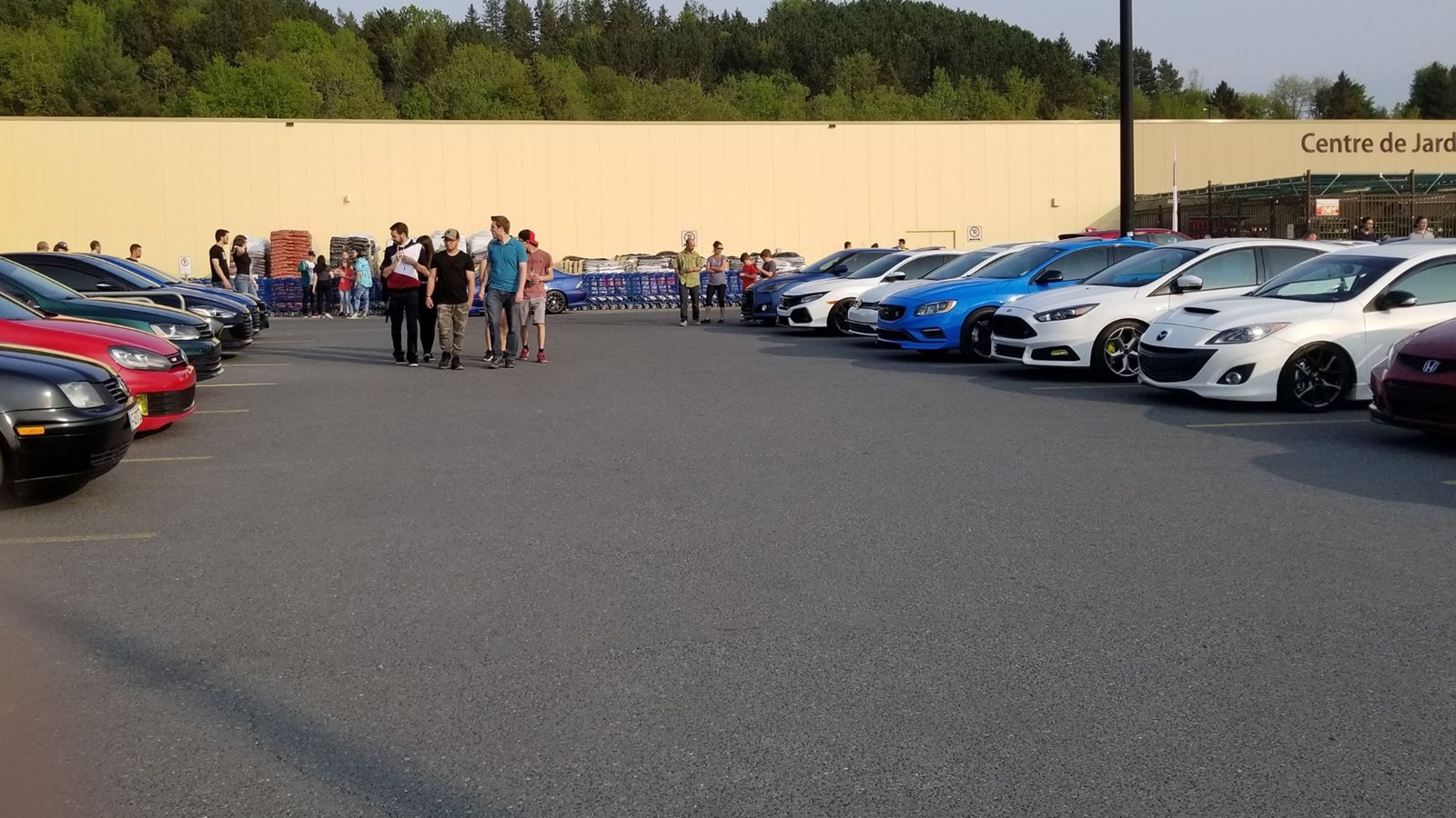 Plus de 1200 voitures sont venues au Méga Meet St-Georges 2019