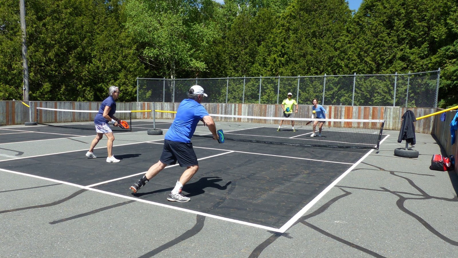 Les deux terrains de pickleball sont au parc Caron