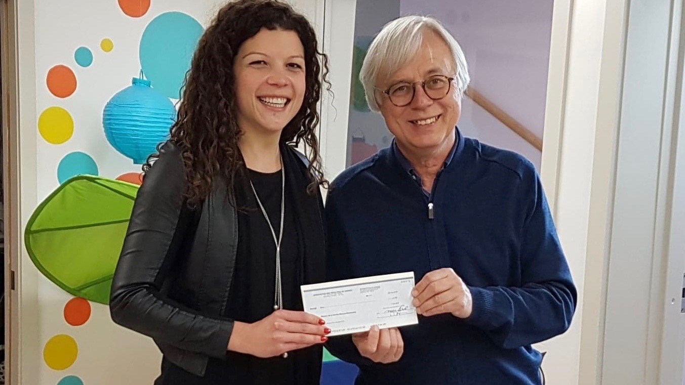 Le Dr Pierre-Claude Poulin remet 1000$ à la Maison de la Famille Beauce-Etchemins