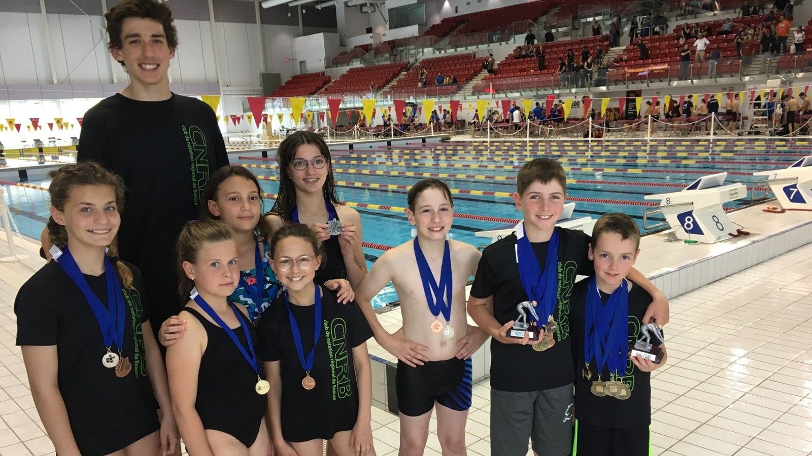 Maude Tanguay, Philippe Lacasse (entraineur), Marianne Fortin, Maude Frenette, Rosalie Vachon, Mathilde Sirois, Jason Bolduc, Émile et Hubert Bergeron