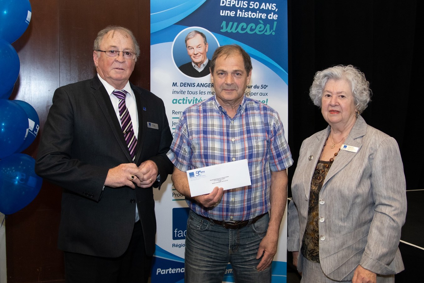 Club FADOQ de Saint-Victor, de gauche à droite :  Réal Veilleux, représentant au CA FADOQQCA, secteur Beauce, Gabriel Doyon, président du club, Josette Dubé, 2e vice-présidente CA FADOQQCA.

 