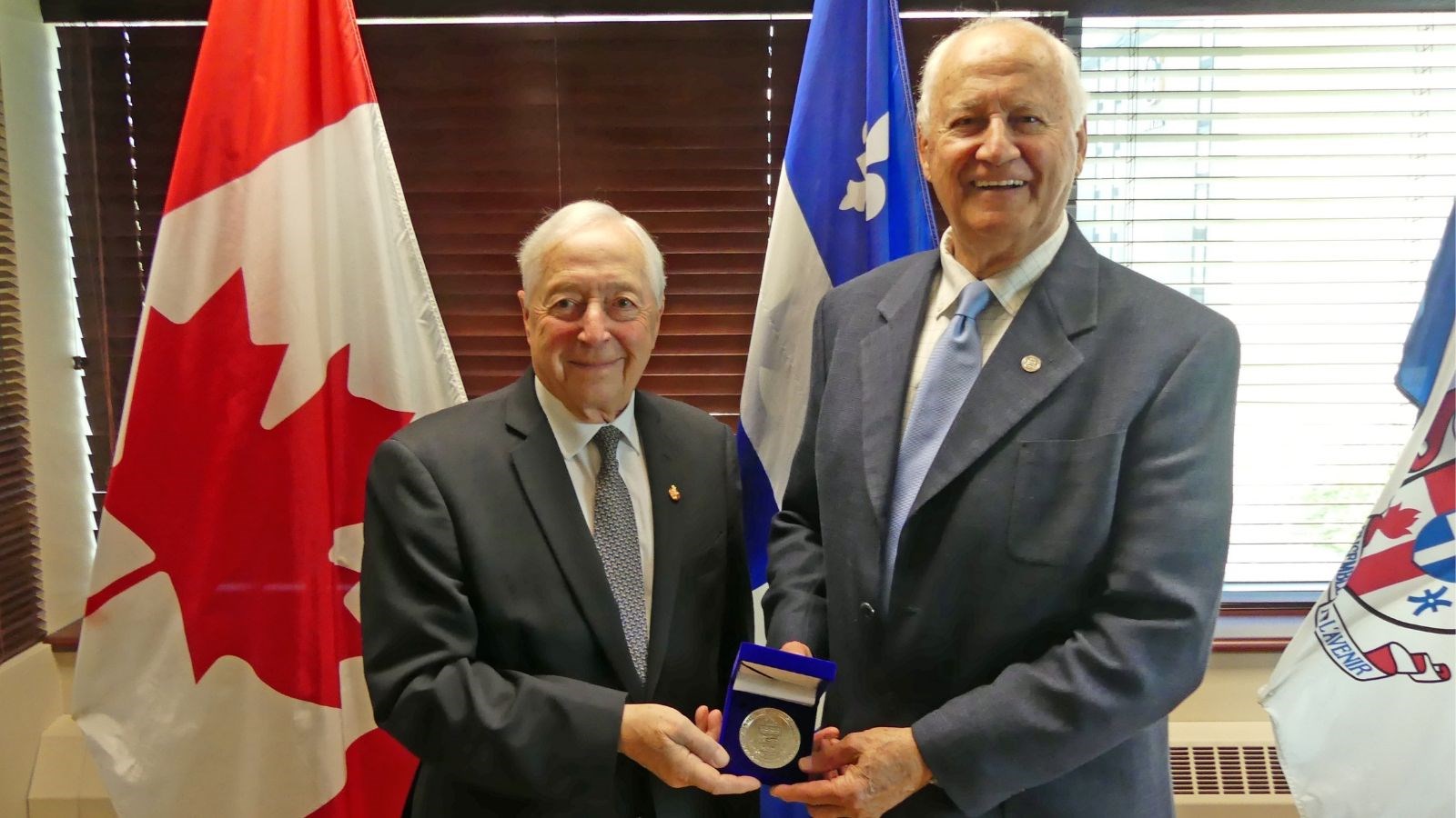 Le lieutenant-gouverneur du Québec, l'honorable J. Michel Doyon, et M. Gilles Fortin