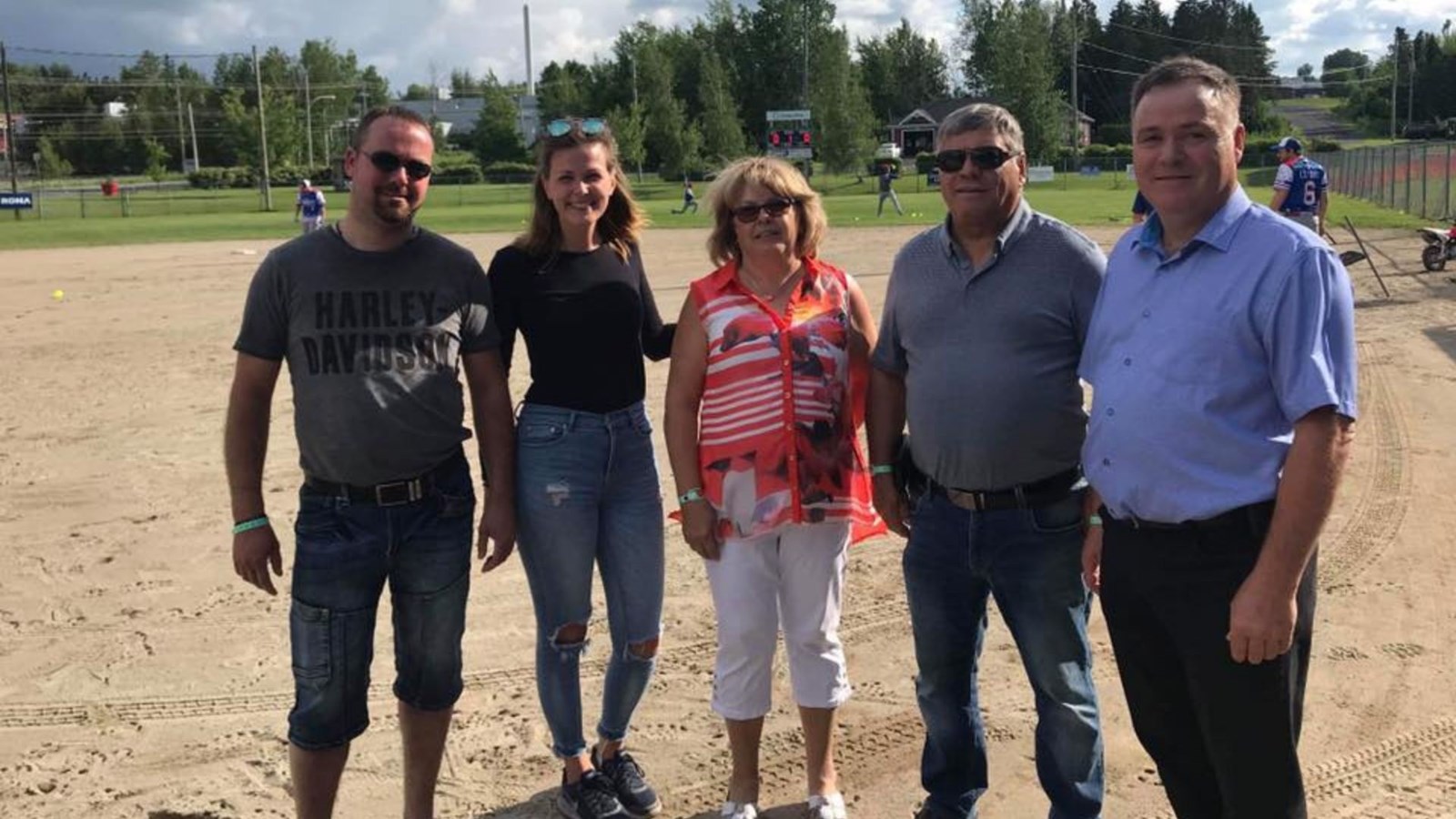 Patrick Plante,Émilie Turcotte, Estelle Hamel, Michel Couture et Normand Roy .
