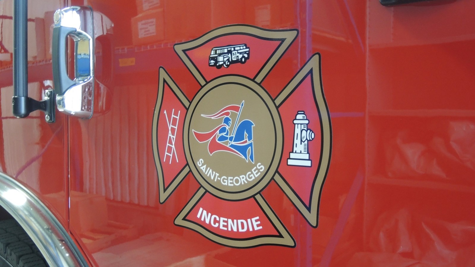 Un nouveau camion autopompe... fabriqué par des pompiers