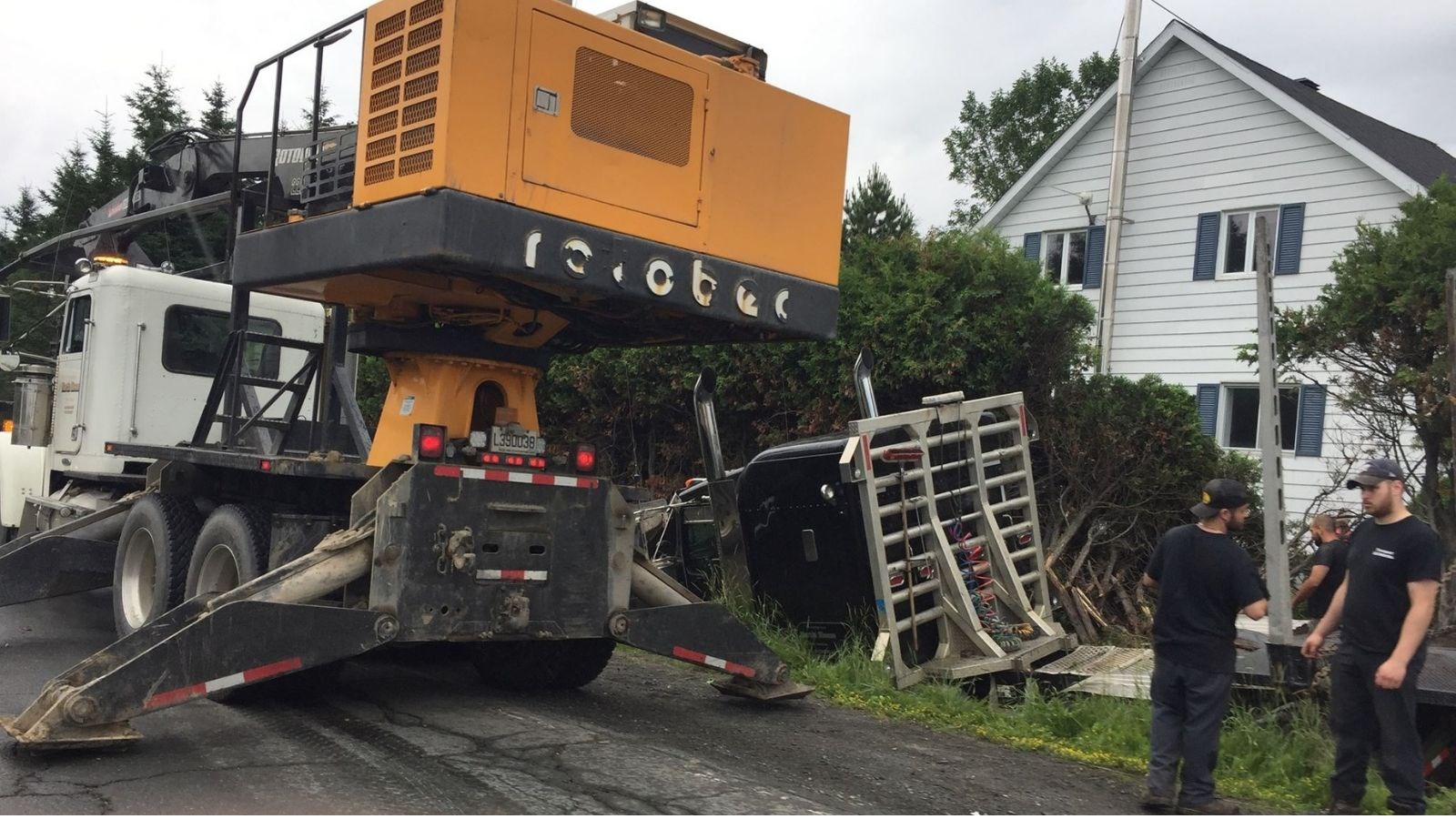 Un accident impliquant une voiture et un camion survient à Saint-Prosper