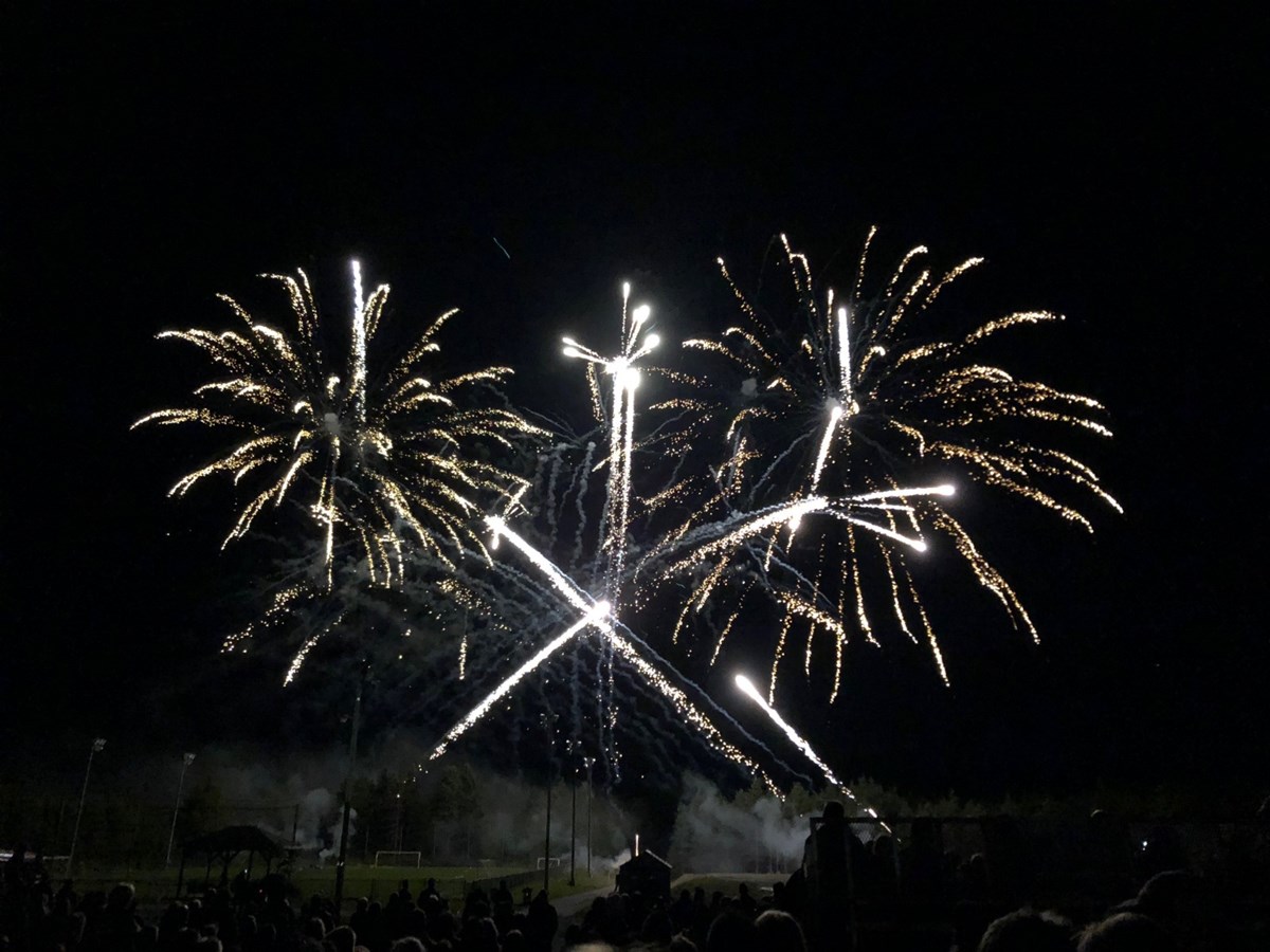 Une soirée haute en couleur et en divertissement pour les Grands Feux de Saint-Honoré