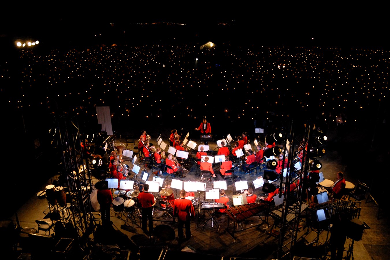 Un concert musical accompagné de coups de canons au Fort-numéro-un de Lévis