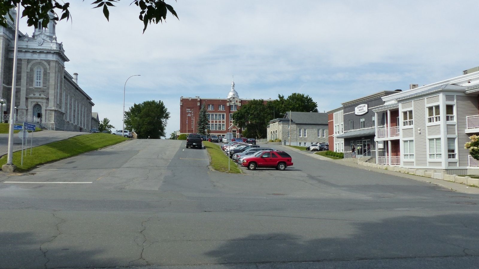 Début des travaux de réaménagement à place de l'Église