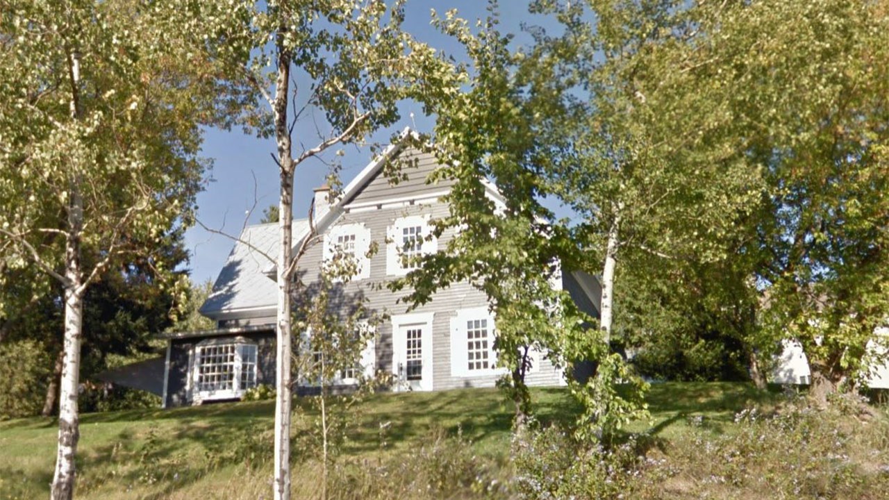 UNE MAISON ANCESTRALE SAUVÉE DU PIC DES DÉMOLISSEURS