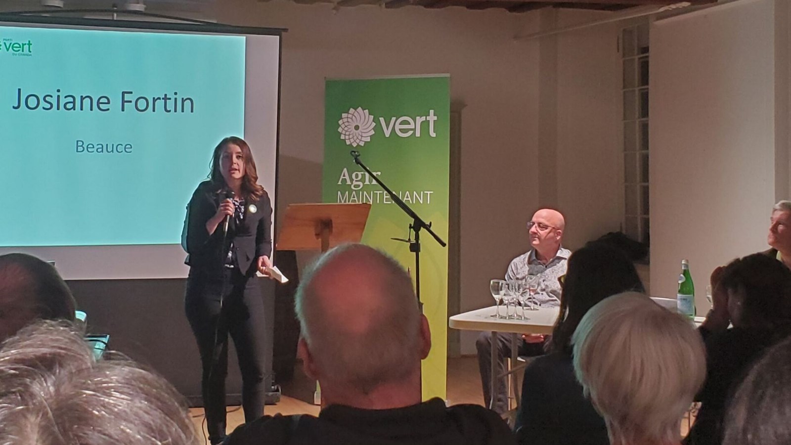 Josiane Fortin, candidate Beauce, Daniel Chicoine, Directeur de campagne et Daniel Green, Chef adjoint du Parti vert du Canada et candidat dans le comté d'Outremont.