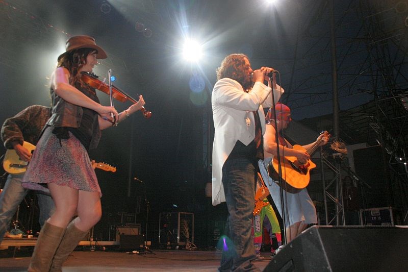 Woodstock en Beauce: des artistes toujours pas payés