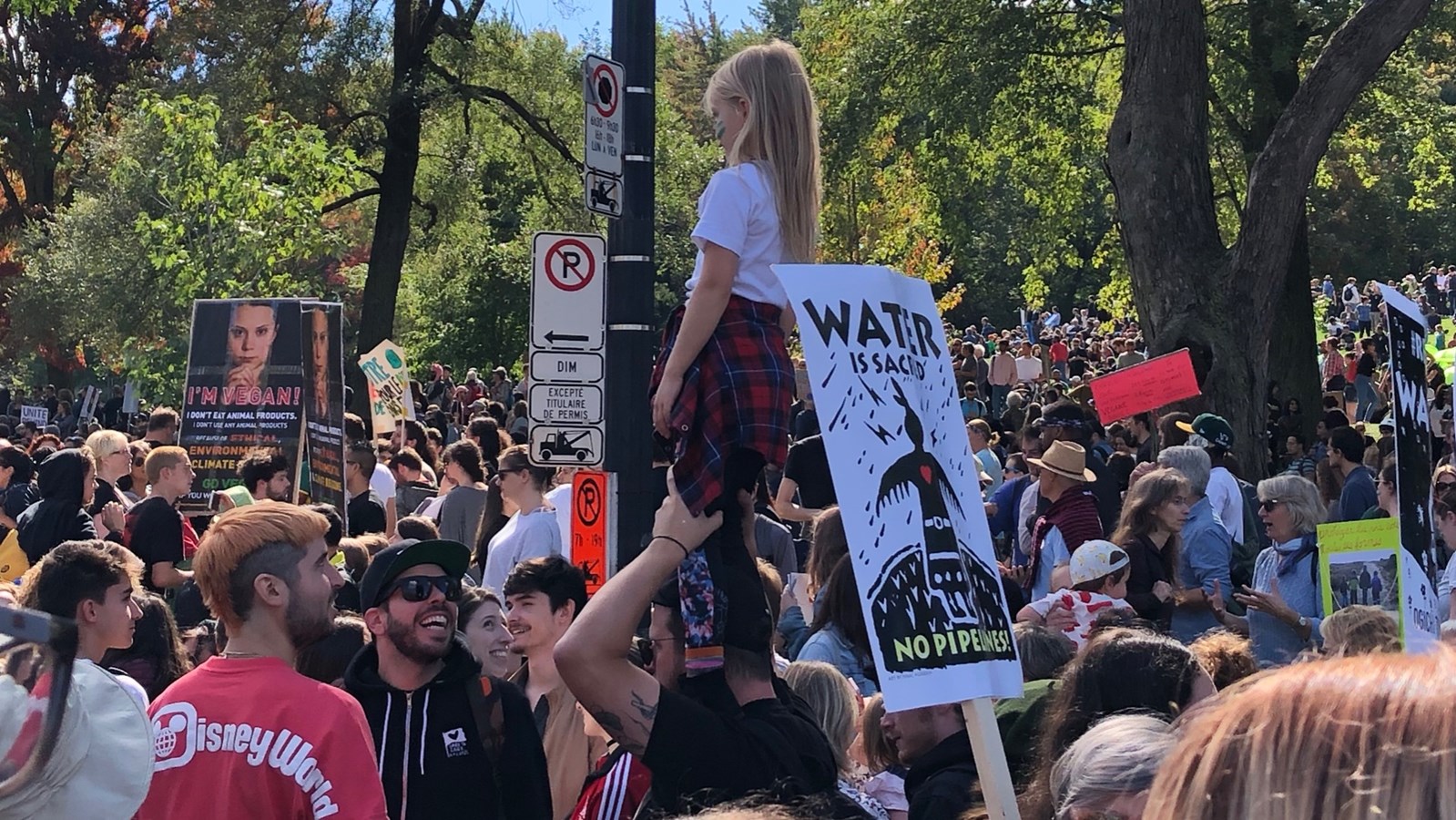 De jeunes Beaucerons s’invitent à la grande marche pour le climat de Montréal