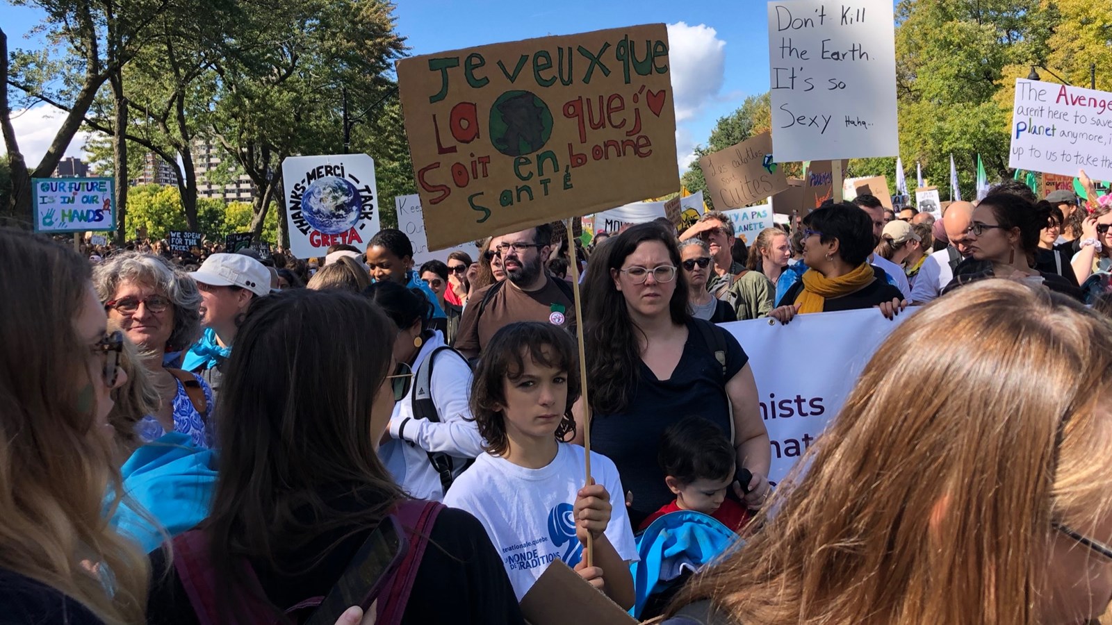 De jeunes Beaucerons s’invitent à la grande marche pour le climat de Montréal