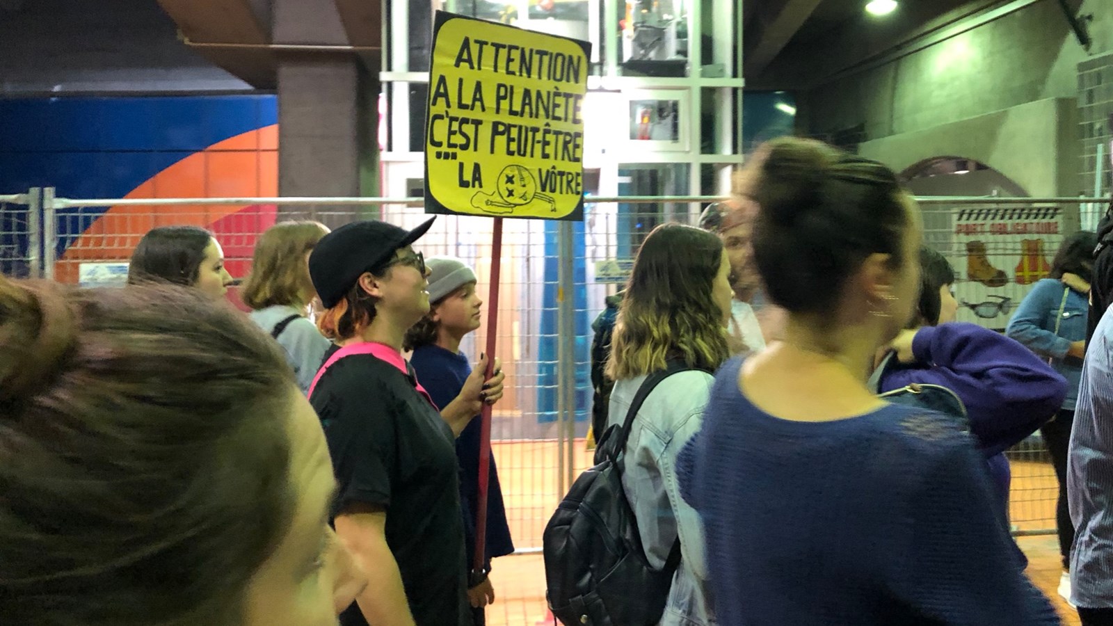 De jeunes Beaucerons s’invitent à la grande marche pour le climat de Montréal
