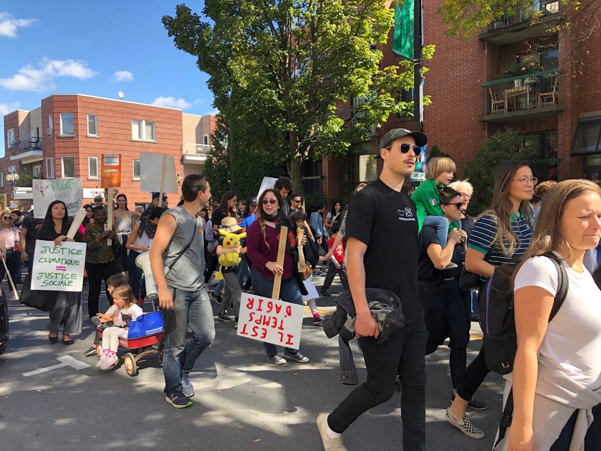De jeunes Beaucerons s’invitent à la grande marche pour le climat de Montréal