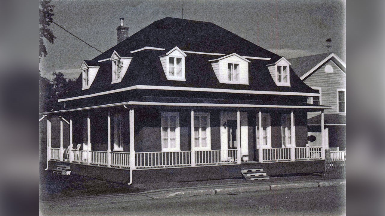 LA MAISON D'EDMOND VEILLEUX EN 1894