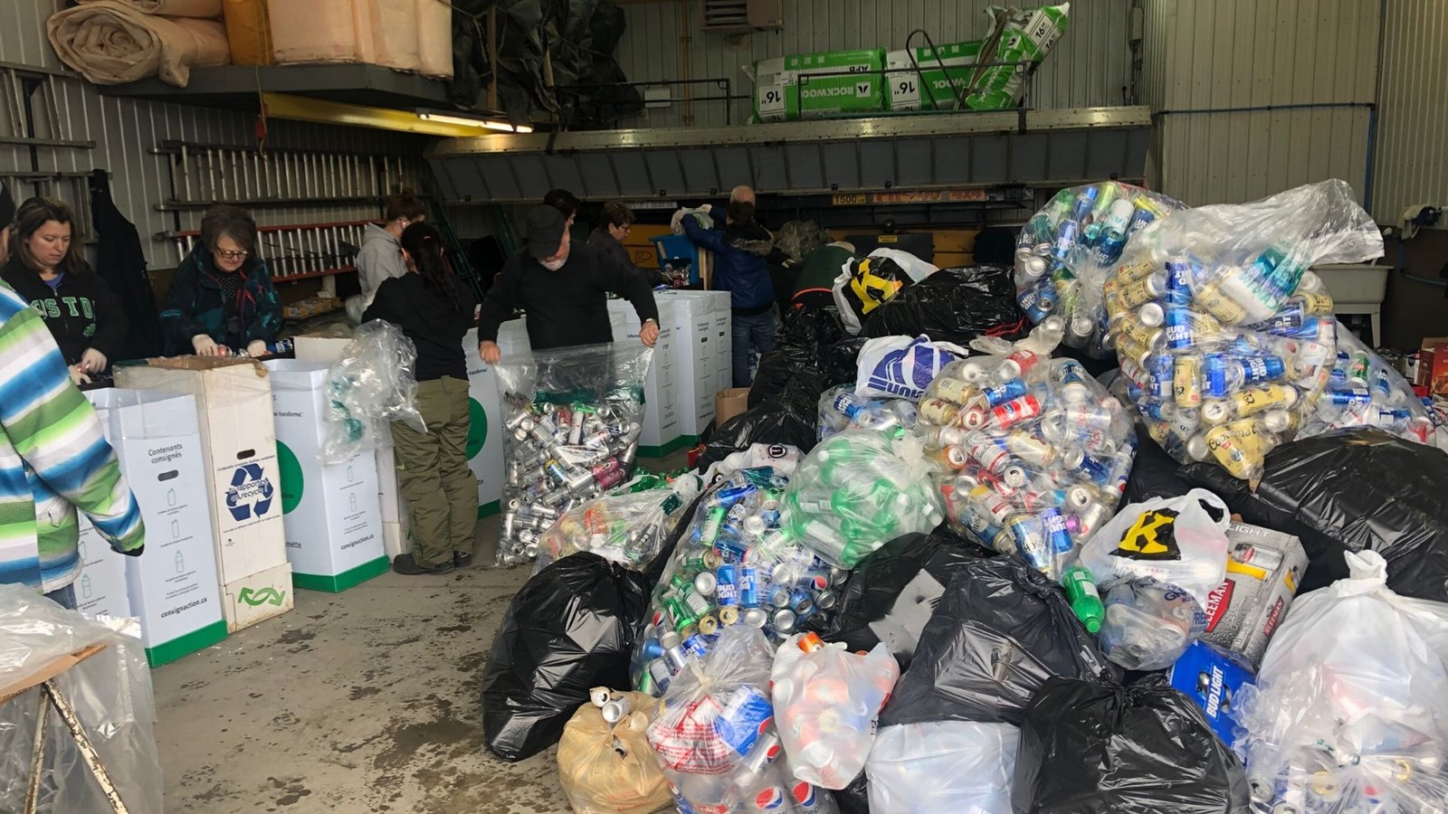 Le club Lions de quatre municipalités ont récoltés 95 000 bouteilles et canettes