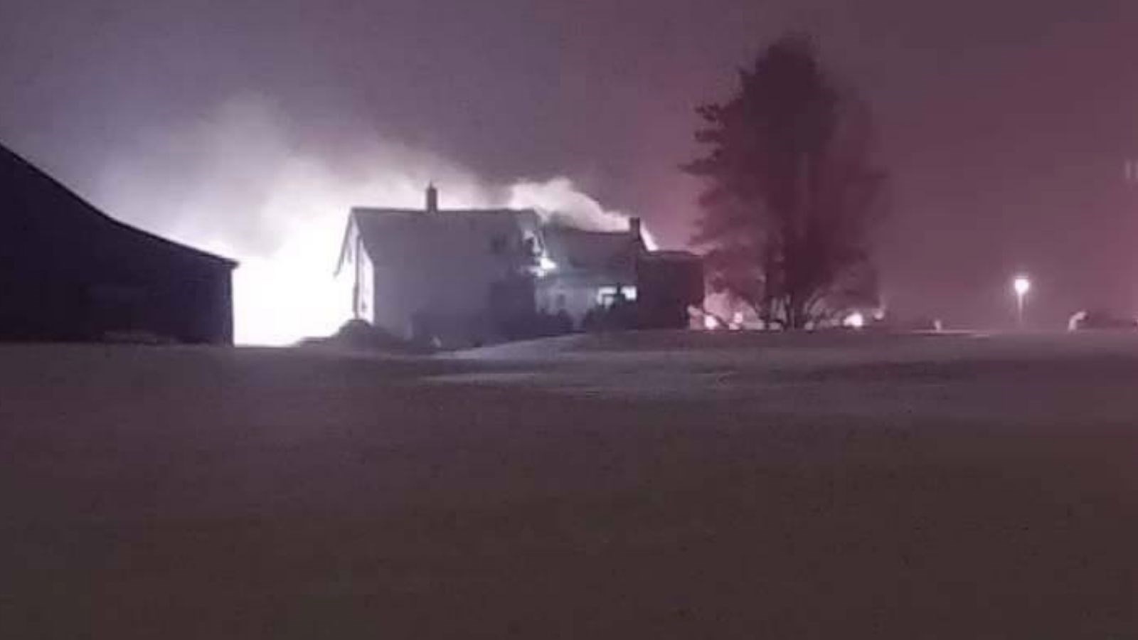 Un incendie détruit une résidence de la 127e Rue